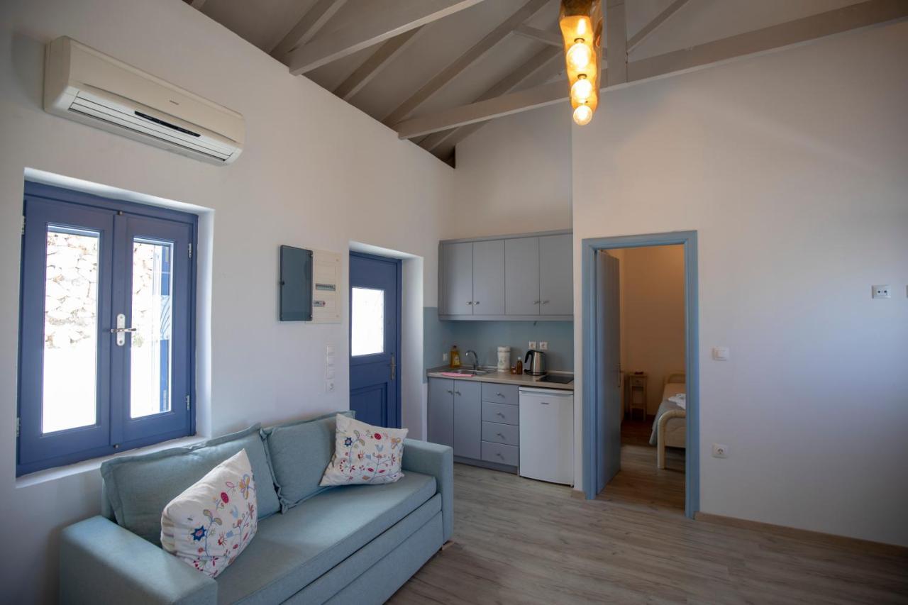 Thea Menetes Apartment Menetai Exterior photo