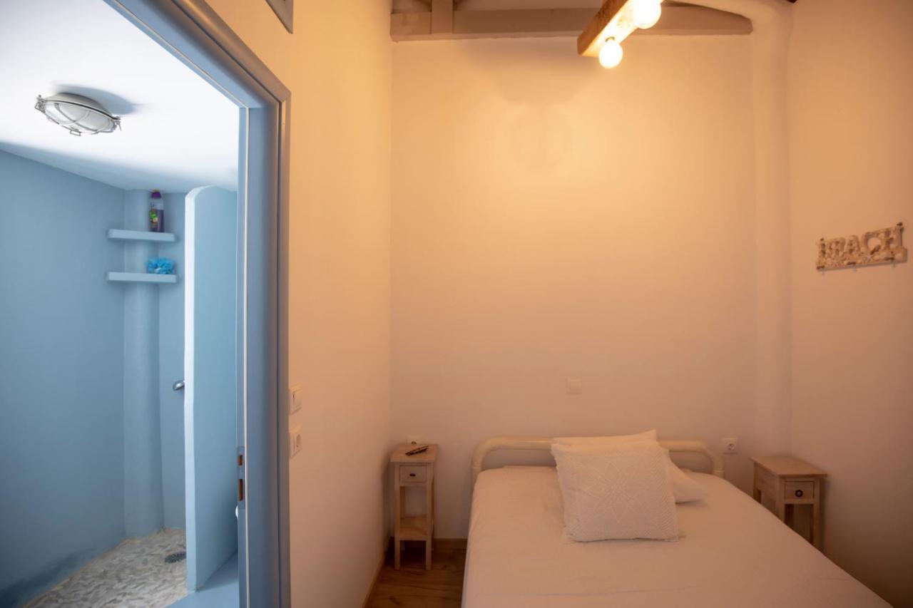 Thea Menetes Apartment Menetai Exterior photo